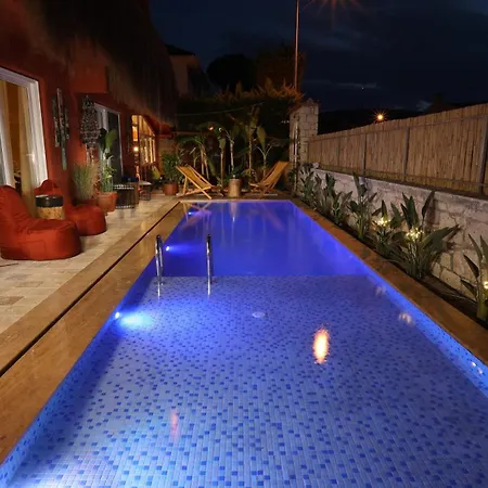 Bambu Alacati Cesme